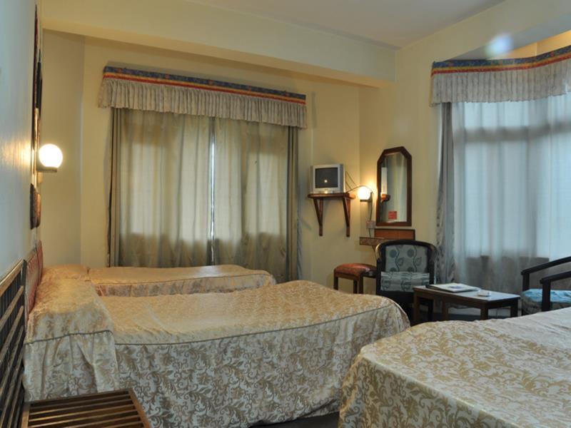 بوكْرا Hotel Meera المظهر الخارجي الصورة