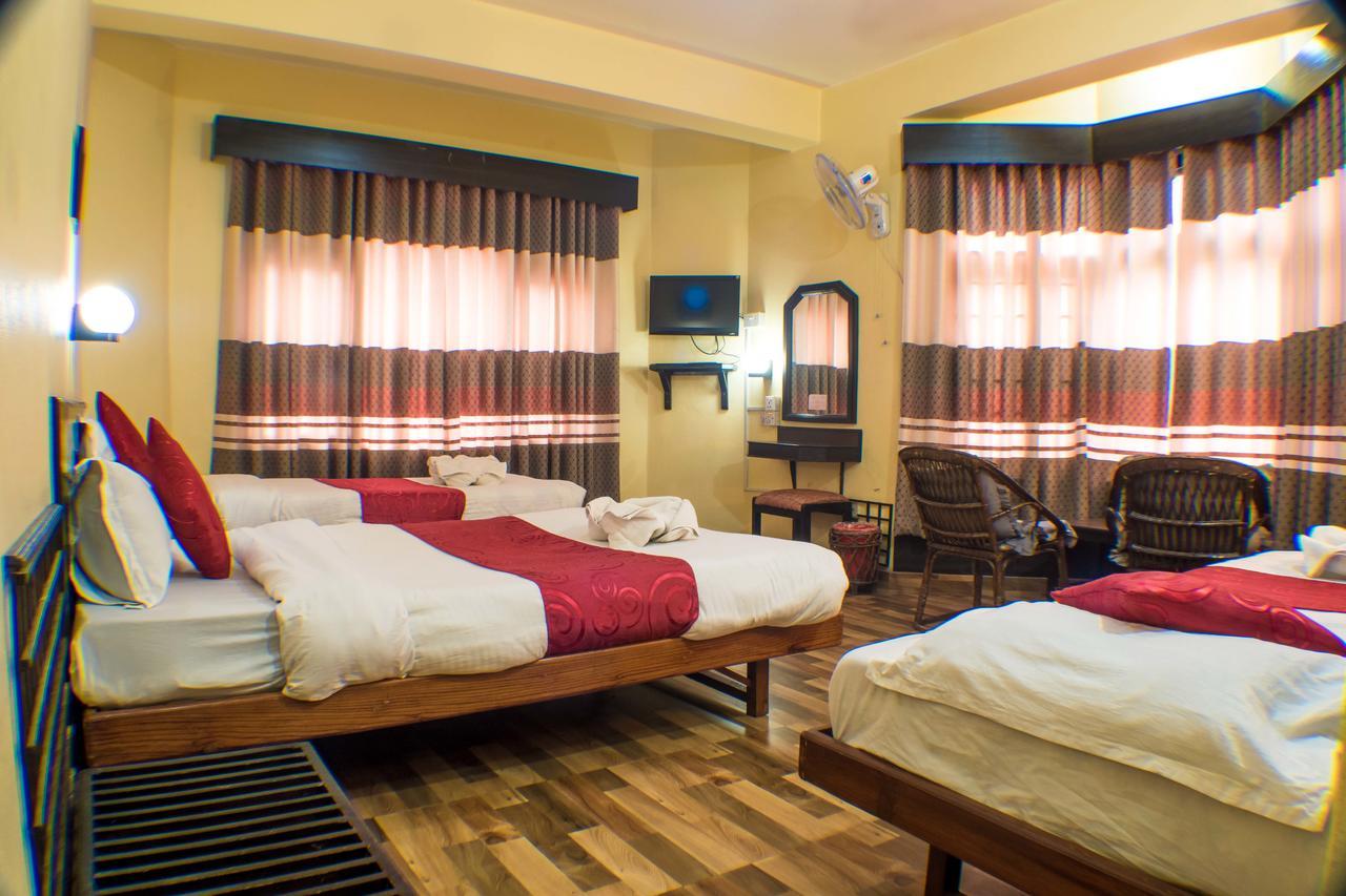بوكْرا Hotel Meera المظهر الخارجي الصورة