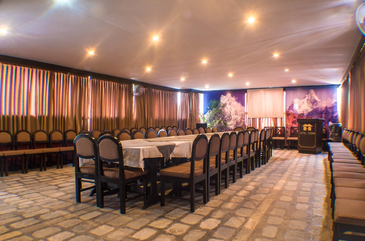 بوكْرا Hotel Meera المظهر الخارجي الصورة