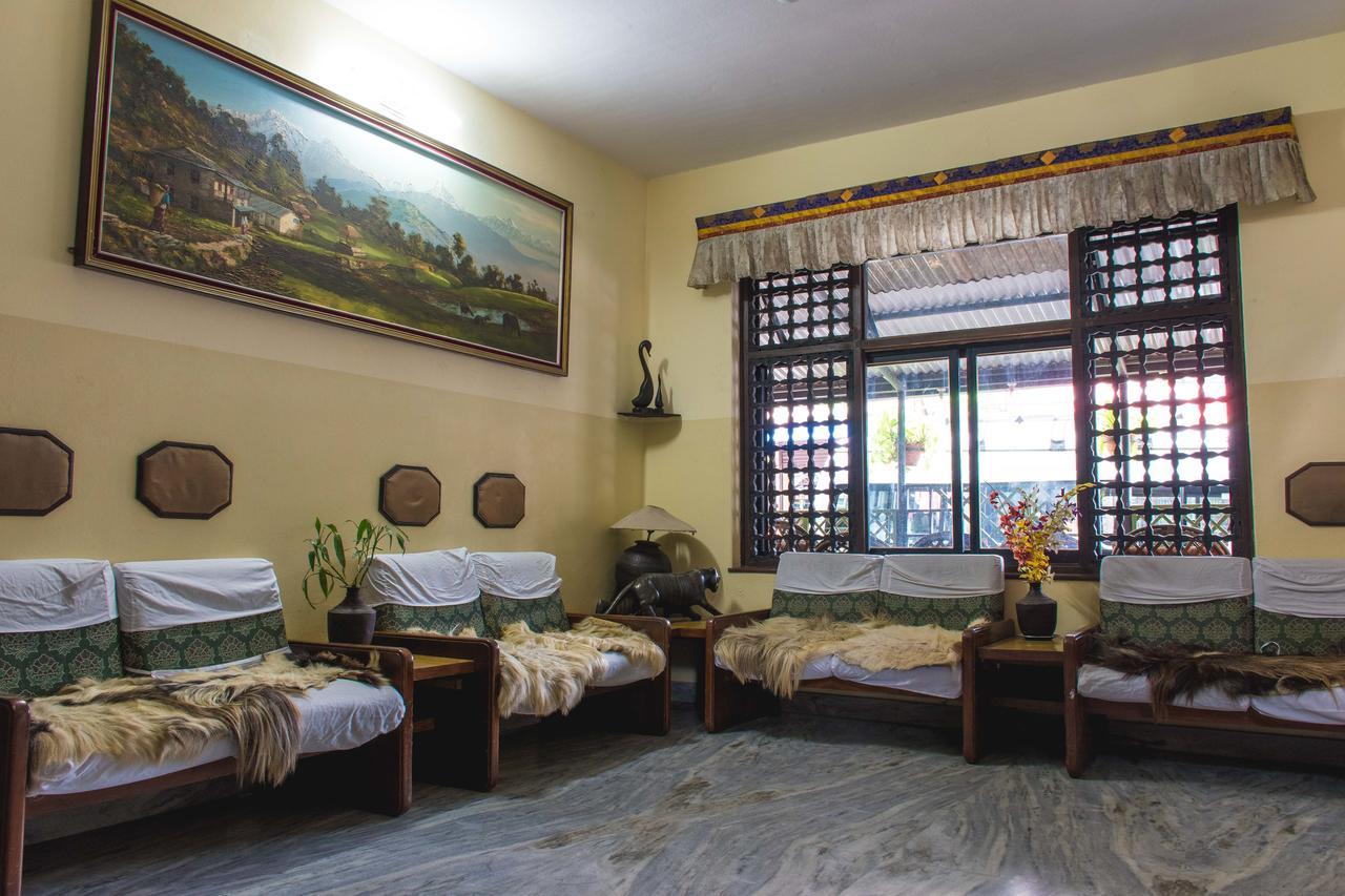 بوكْرا Hotel Meera المظهر الخارجي الصورة