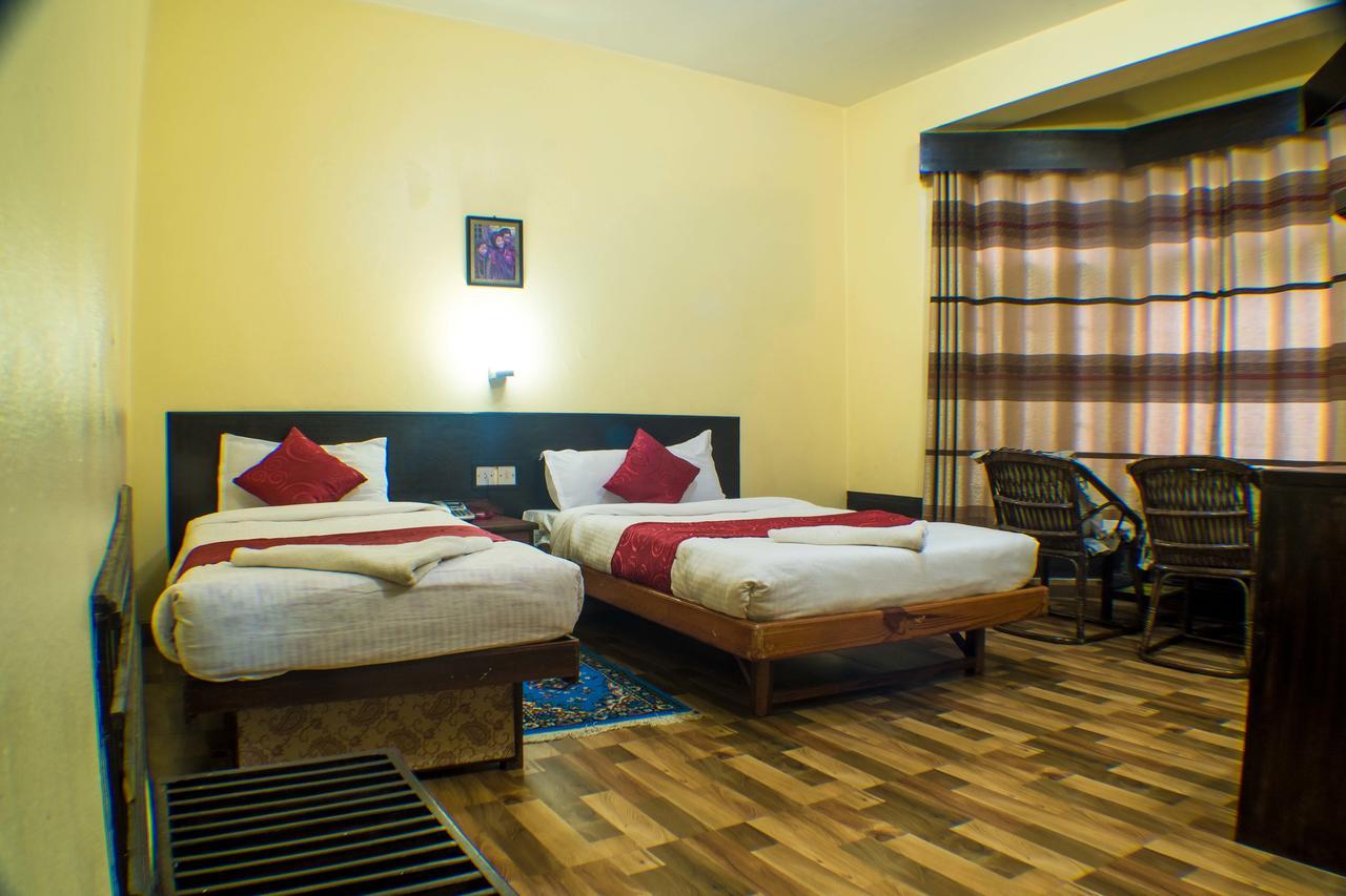 بوكْرا Hotel Meera المظهر الخارجي الصورة