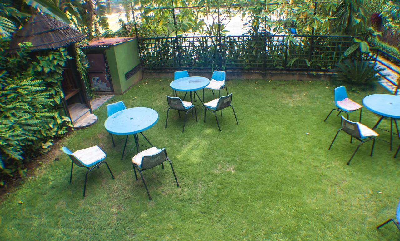 بوكْرا Hotel Meera المظهر الخارجي الصورة